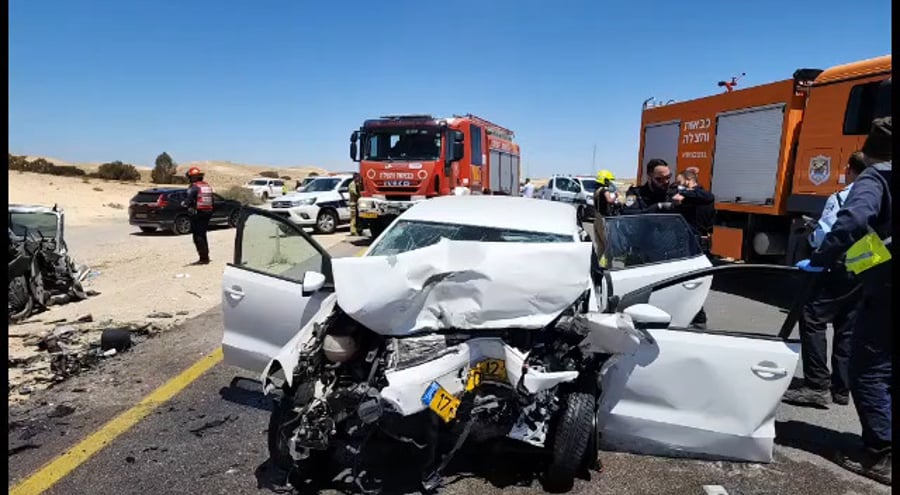 זירת התאונה בשעה זו