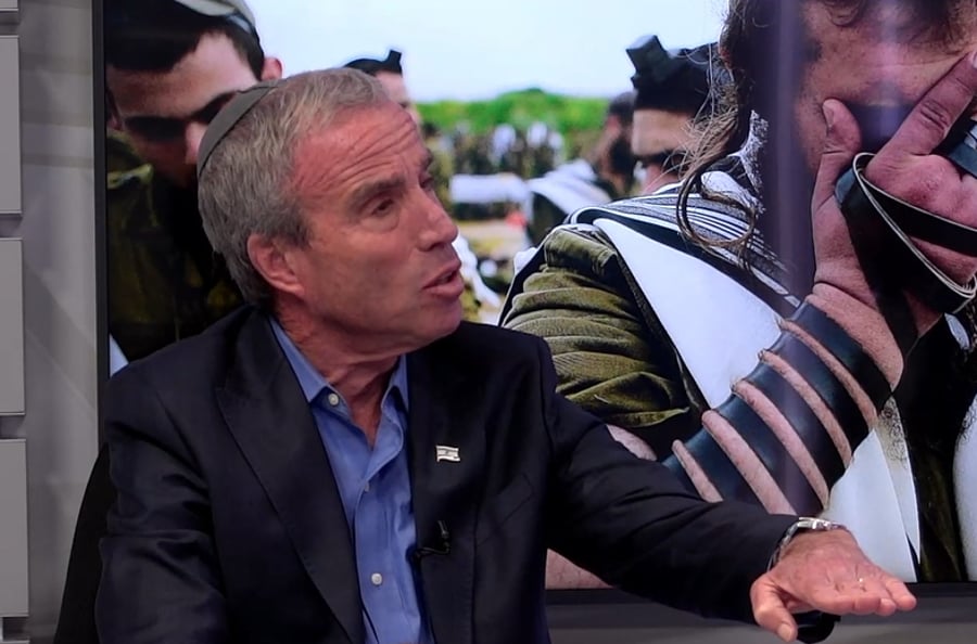 אלעזר שטרן מפתיע: "בעד הורדת גיל הפטור לצד לימודי ליבה"