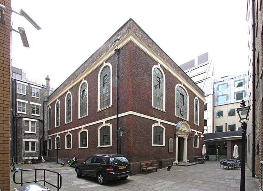 בית הכנסת בוויס-מרקס בה פעל רבי דוד ניטו. המבנה הושלם בשנת 1702. למעט הגג (אשר נהרס בשריפה בשנת 1738 ותוקן בשנת 1749), המבנה היום הוא כפי שהיה לפני 300 שנה.