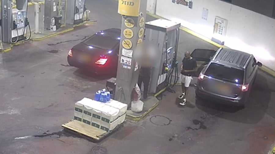 תיעוד הדקירה בתחנת דלק