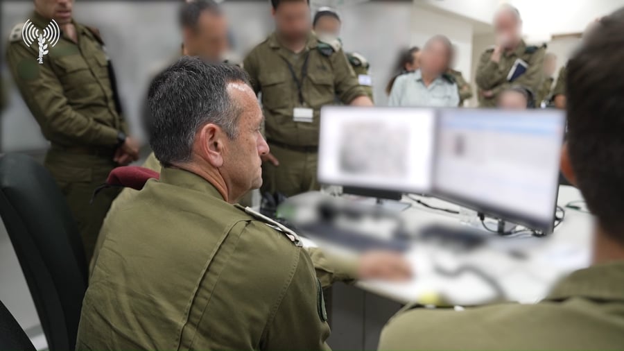 הרמטכ"ל בבסיס אמ"ן