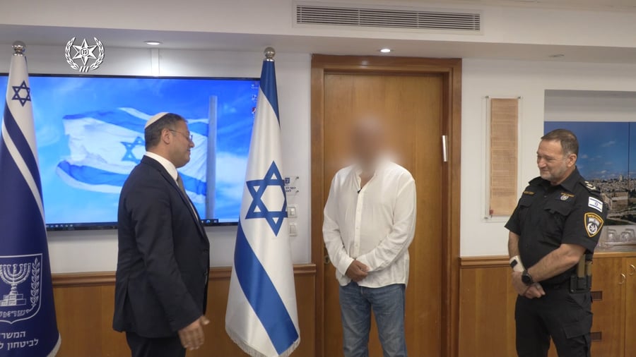 הענקת התעודה