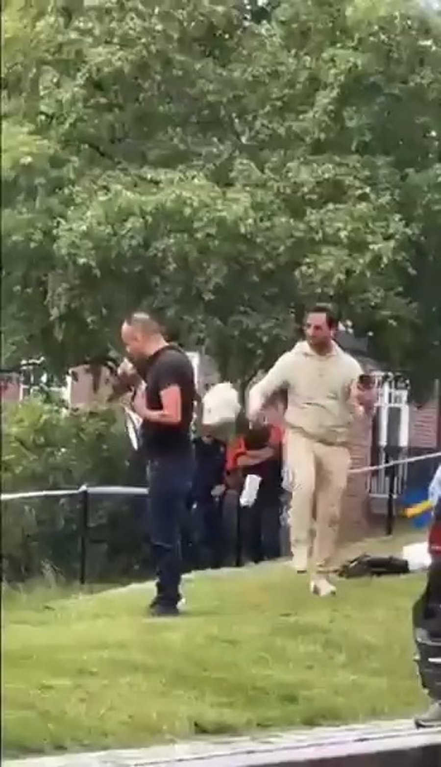 בעט ודרך על הקוראן