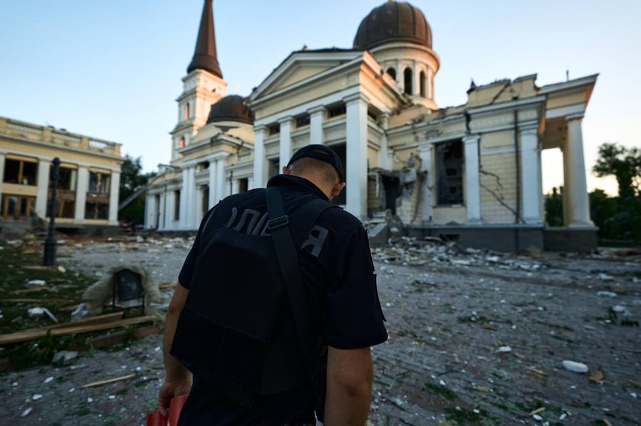 לראשונה: אוקראינה לוקחת אחריות על התקיפות בקרים |  תיעוד מההרס באודסה