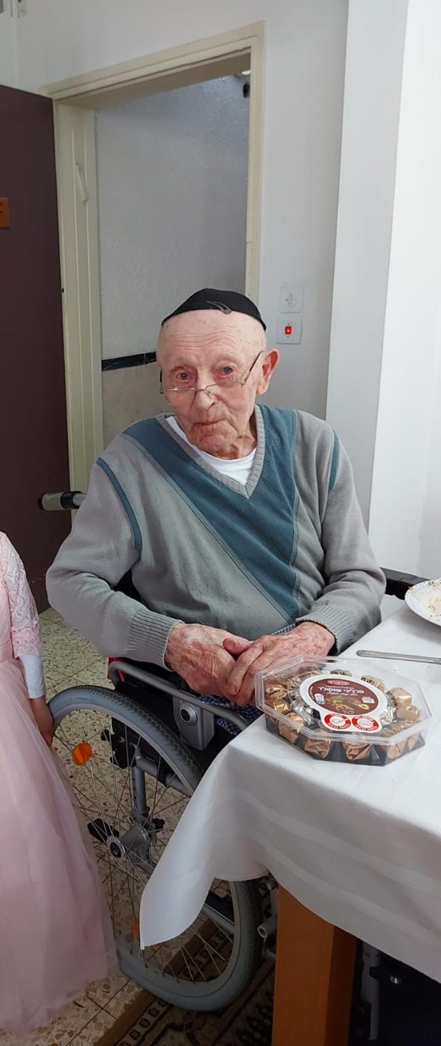 בגיל 102 | הלך לעולמו הגבאי המיתולוגי של בית הכנסת הגדול בבני ברק