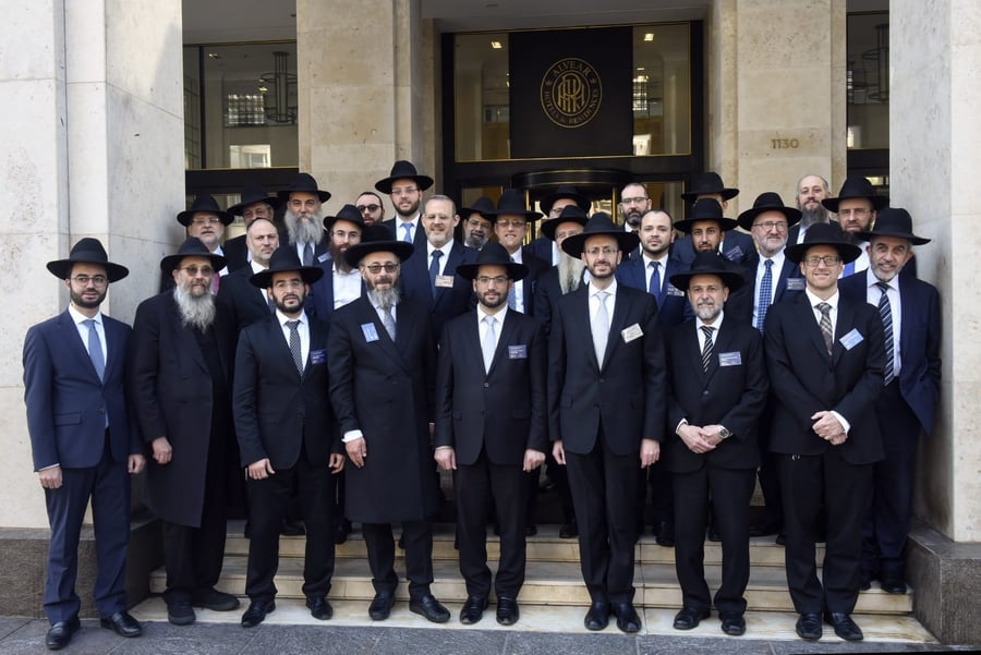 הרבנים בכנס