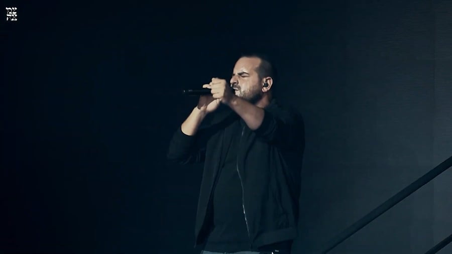 הניגון בשילוב "מחשבות טובות" בביצועו של עקיבא, מתוך מופע 'צמאה'