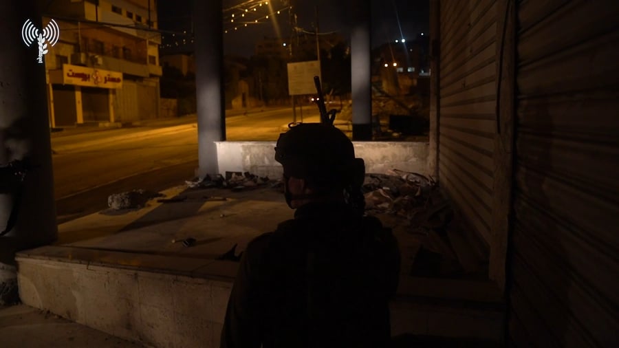 תיעוד הפעילות, הלילה