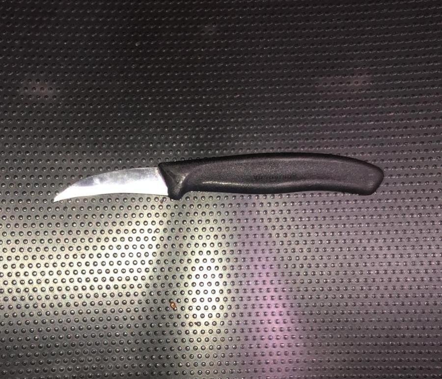 הסכין שנתפסה בזירה