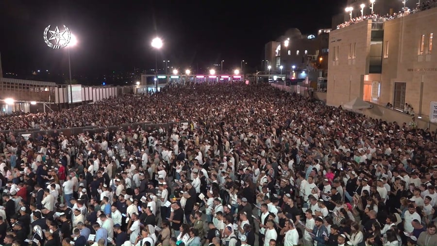 המשטרה נערכה לאבטחת ההמונים בכותל - ערב ראש השנה