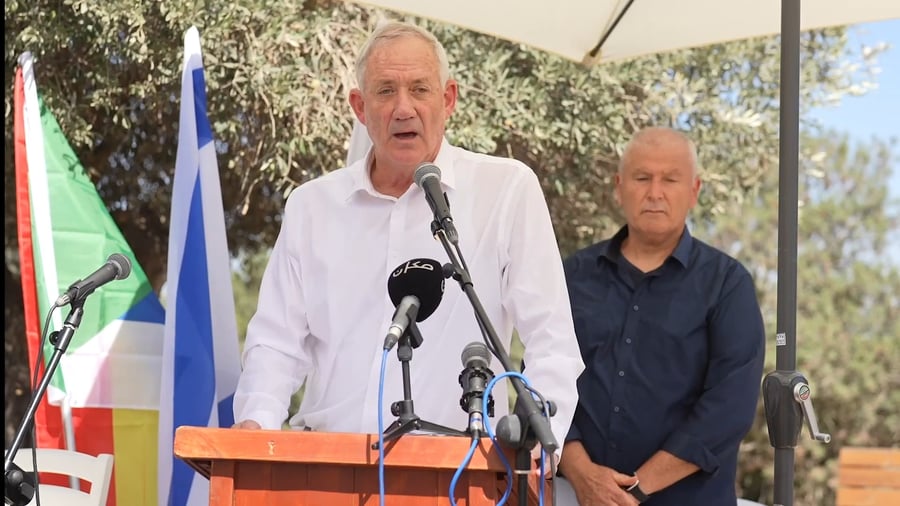 בני גנץ, היום | צפו