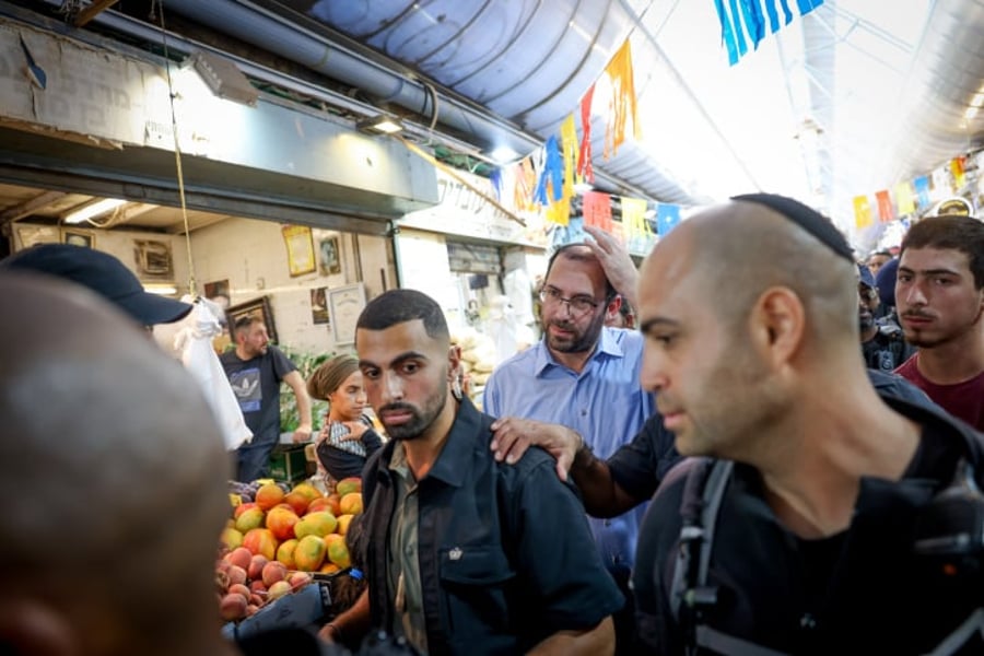 שמחה רוטמן בשוק מחנה יהודה בירושלים