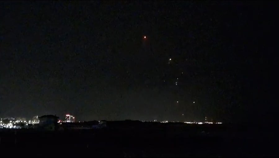 המטח הכבד לפני שעה קלה