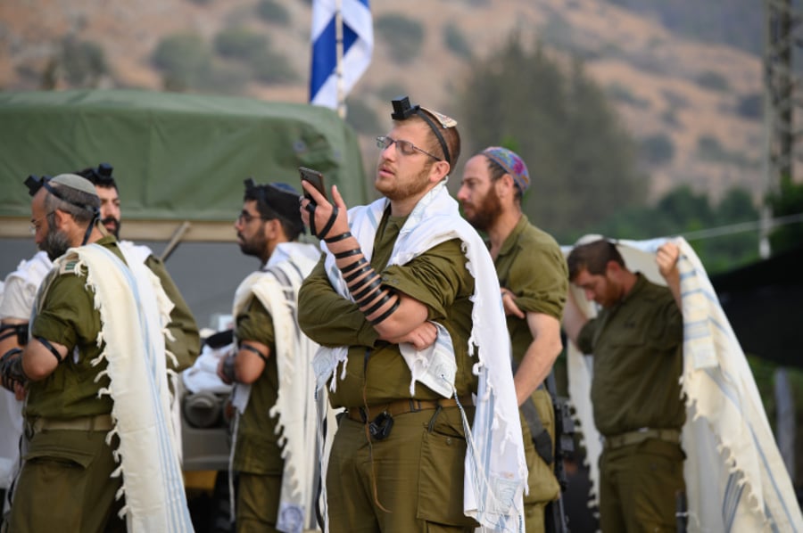 לוחמי צה"ל נערכים ללחימה בדרום הארץ