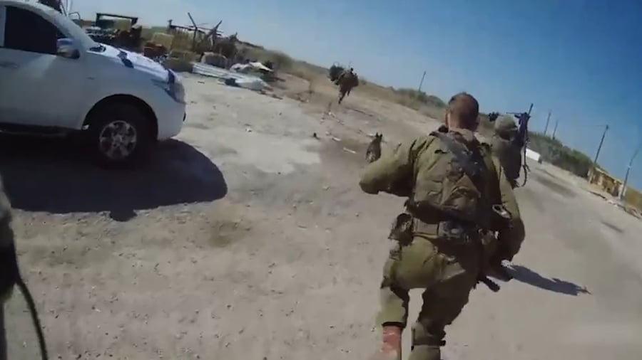 תיעוד ממצלמות הקסדה של יחידת מגלן מפעילותם בדרום