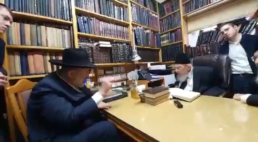 אריה דרעי בהתייעצות עם רה"י זצ"ל על חוק הגיוס