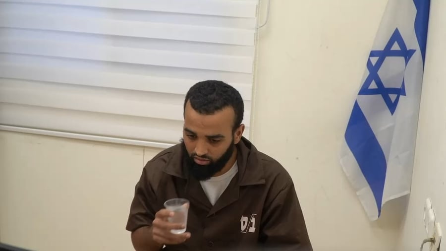 תיאור מפוטרט של אחד המחבלים