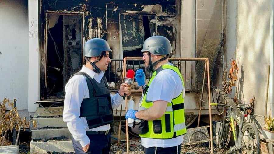 מוטי בוקצין בריאיון לישי כהן על רקע עוד בית שהוצץ בכיסופים
