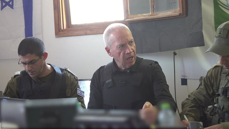 מהסיור של שר הביטחון