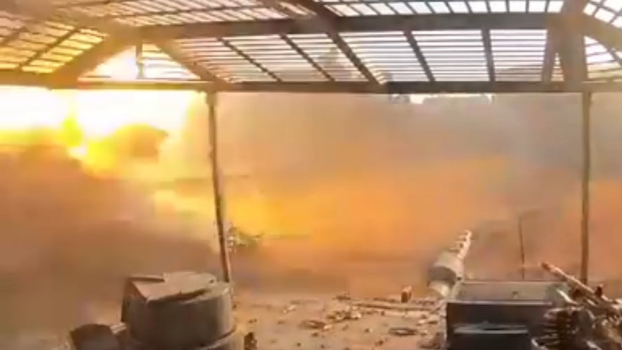 רגע הפגיעה בהילוך איטי