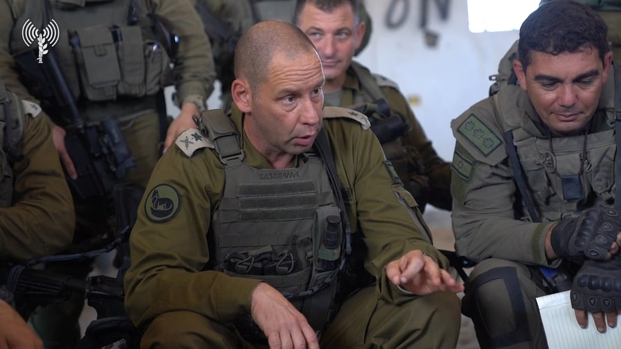 מפקד פיקוד דרום בהערכת מצב 