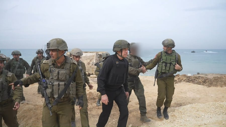 הסיור של גלנט בעזה