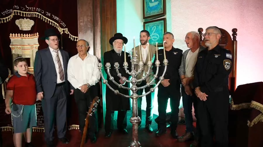 בהדלקת נרות