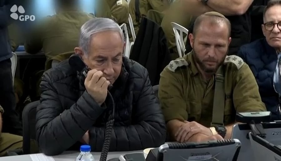 בשיחה עם המח"ט