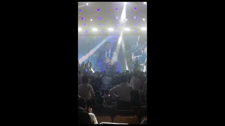 טעימה מהמופע עם דיקמן