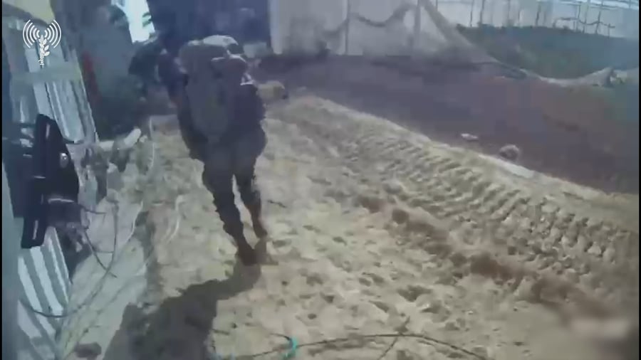 לוחמי מגלן בפעולה