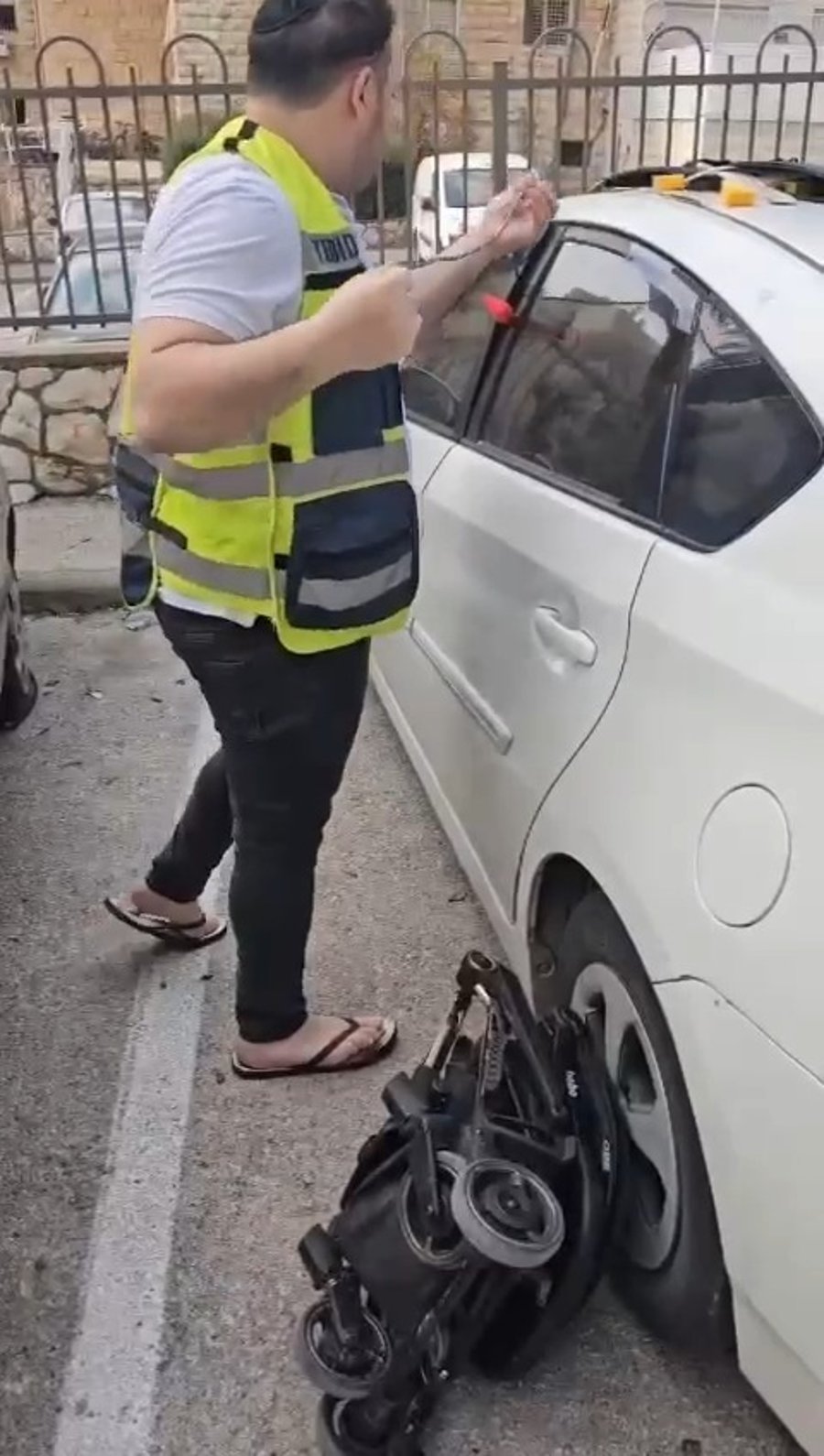 החילוץ של הפעוט מהרכב