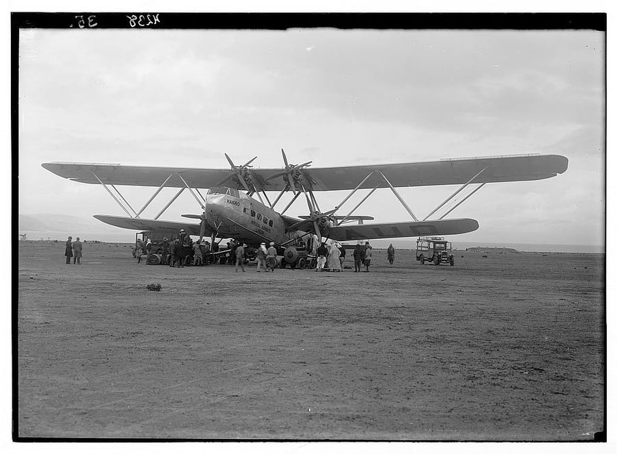 מטוס "Hanno" לאחר נחיתה בצמח, אוקטובר 1931