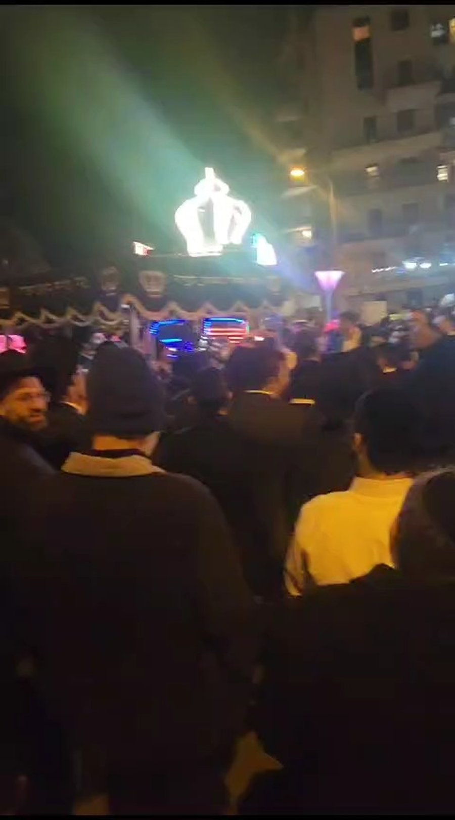 שמחים עם התורה ברחובה של עיר