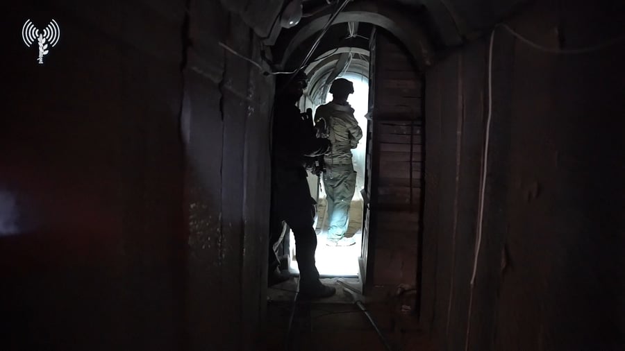 תיעוד מתוך המחרטה התת-קרקעית ותוואי המנהרה