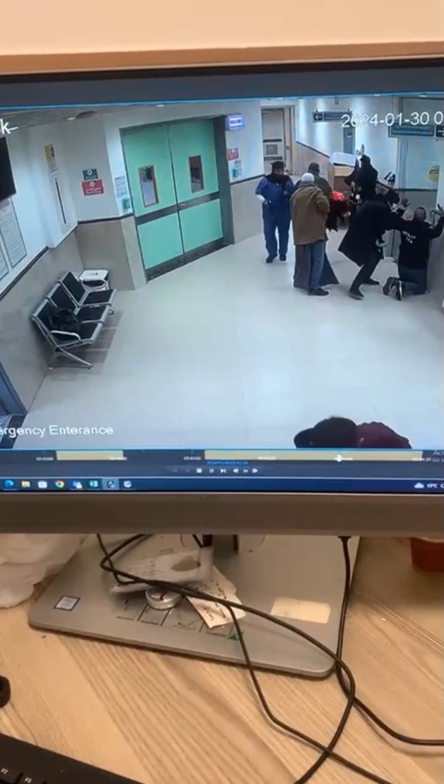 תיעוד מהכניסה לבית החולים