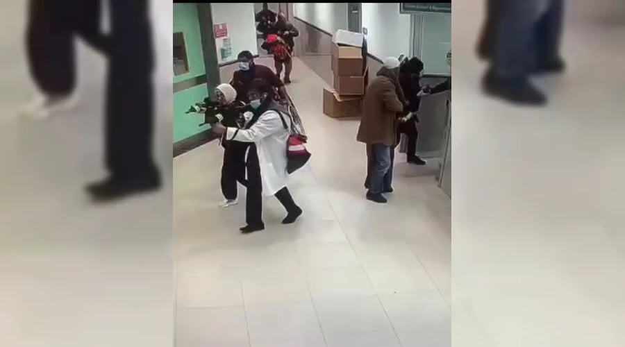 תיעוד מהכניסה לבית החולים