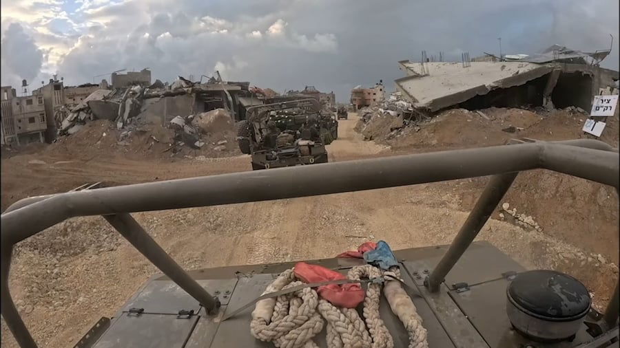 ניוד וטיפול בפצועים בלב הרצועה