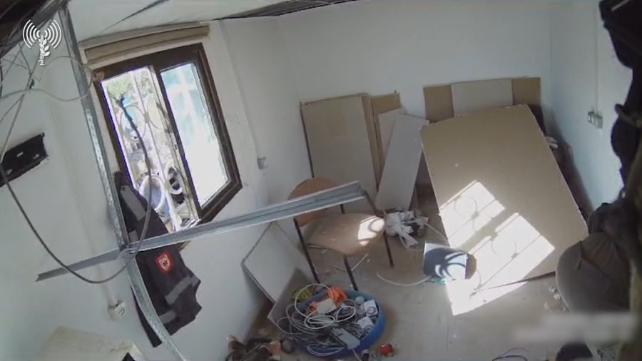 תיעוד של אמל"ח ומפעל לייצור תשתיות תת קרקע שאותרו במרחב המוצב