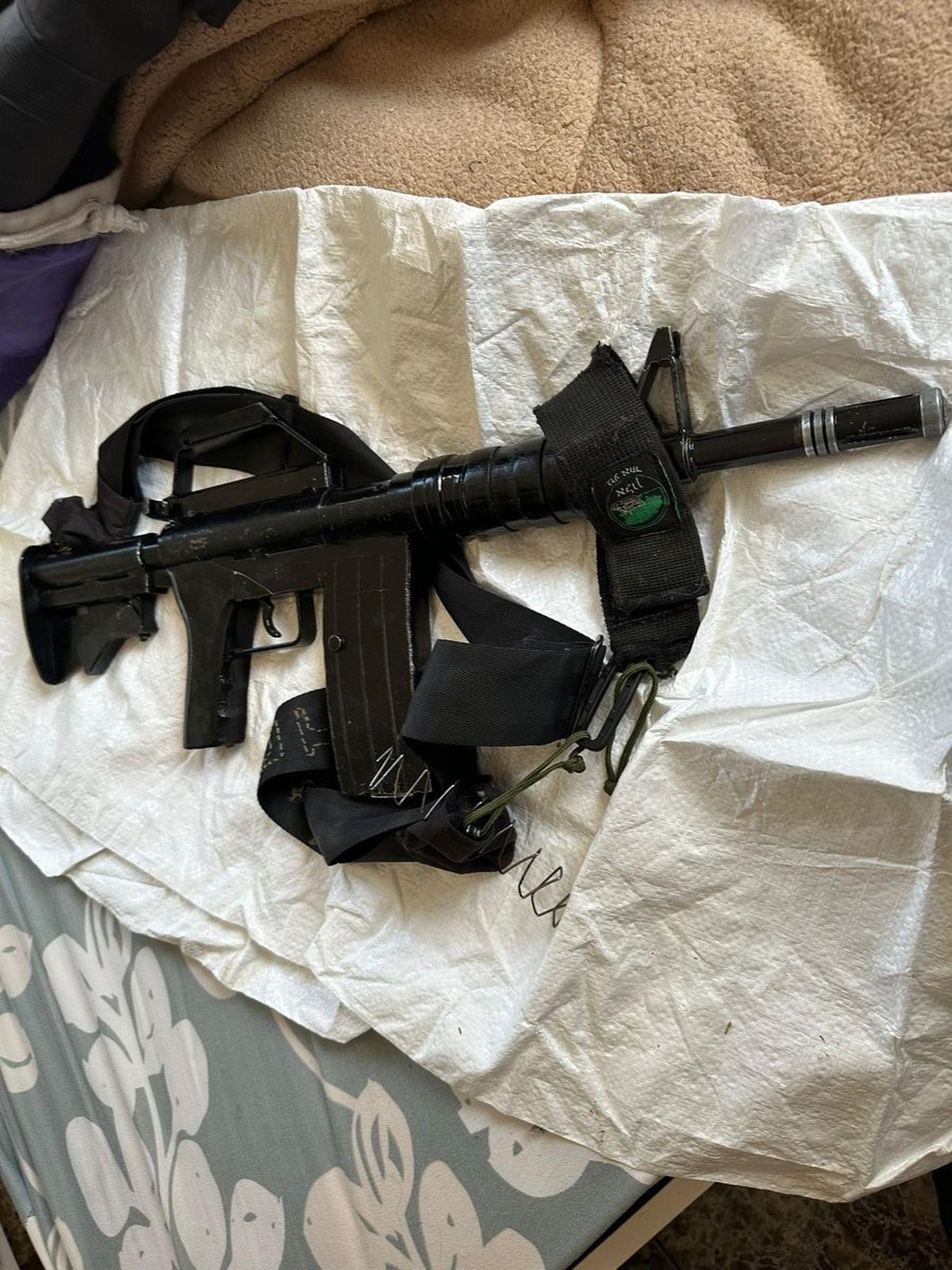 הנשק שהוחרם בכפר עיזריה שבחטיבת עציון