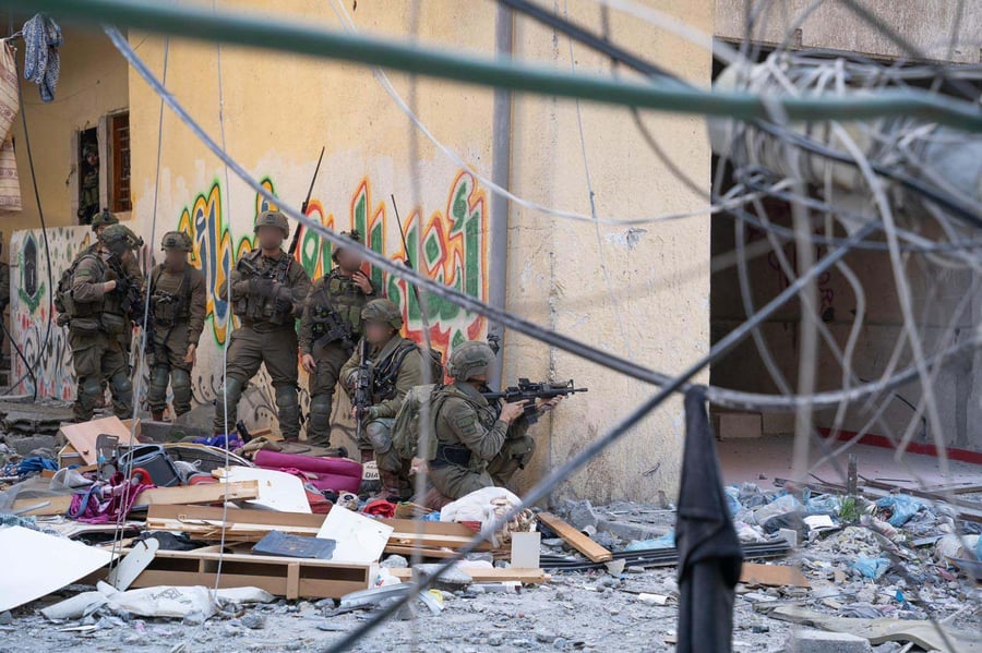 לוחמים חיסלו עשרות מחבלי חמאס ברצועה | חיל האוויר תקף עשרות מטרות טרור