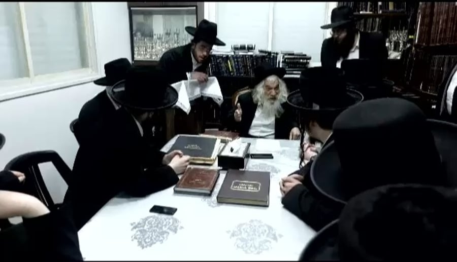 פתיחת המטה בבית הגר"א דויטש