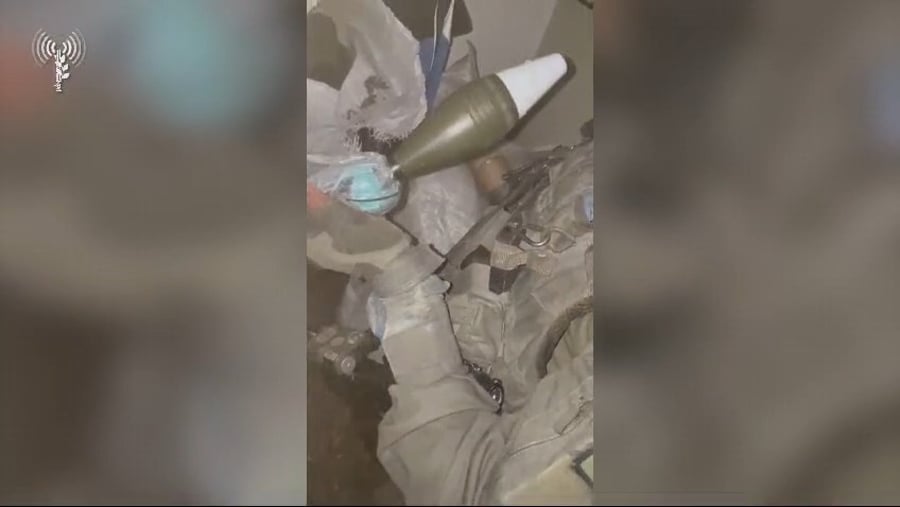 האמצעים שנתפסו בשקים של אונר"א