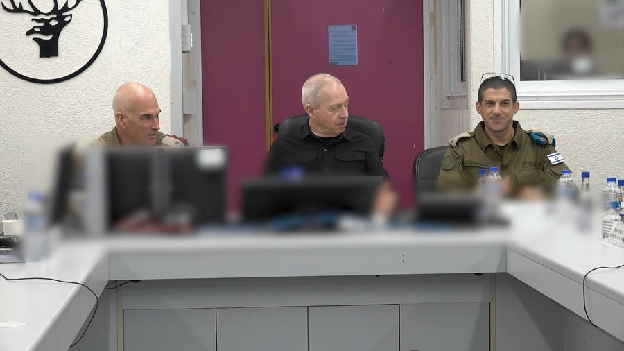 תיעוד מהביקור של גלנט