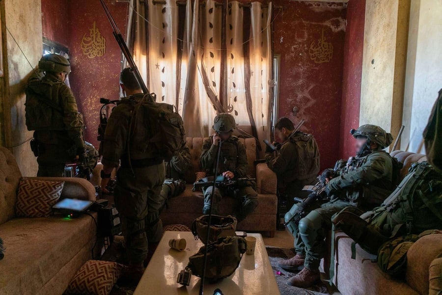 תיעוד מהשטח: כך סיכלו הלוחמים תשתיות טרור וחיסלו צלף חמאס מהאוויר 