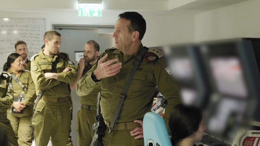 שיח הרמטכ״ל עם התצפיתניות