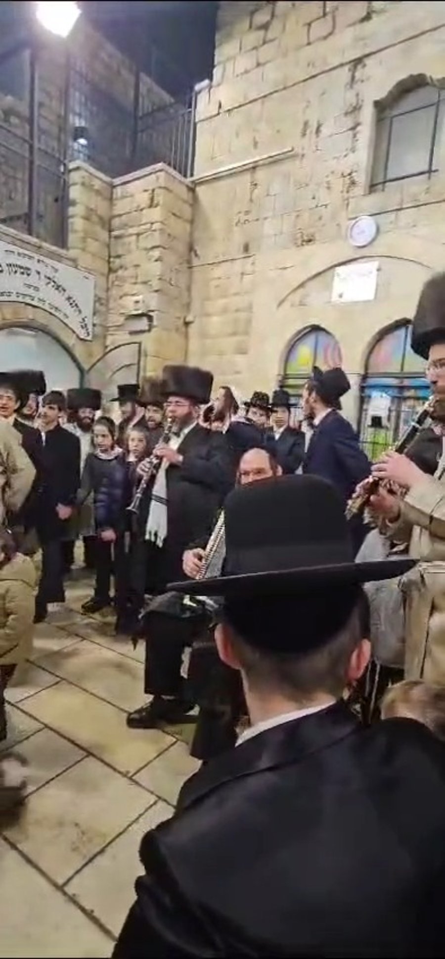 הערב במירון