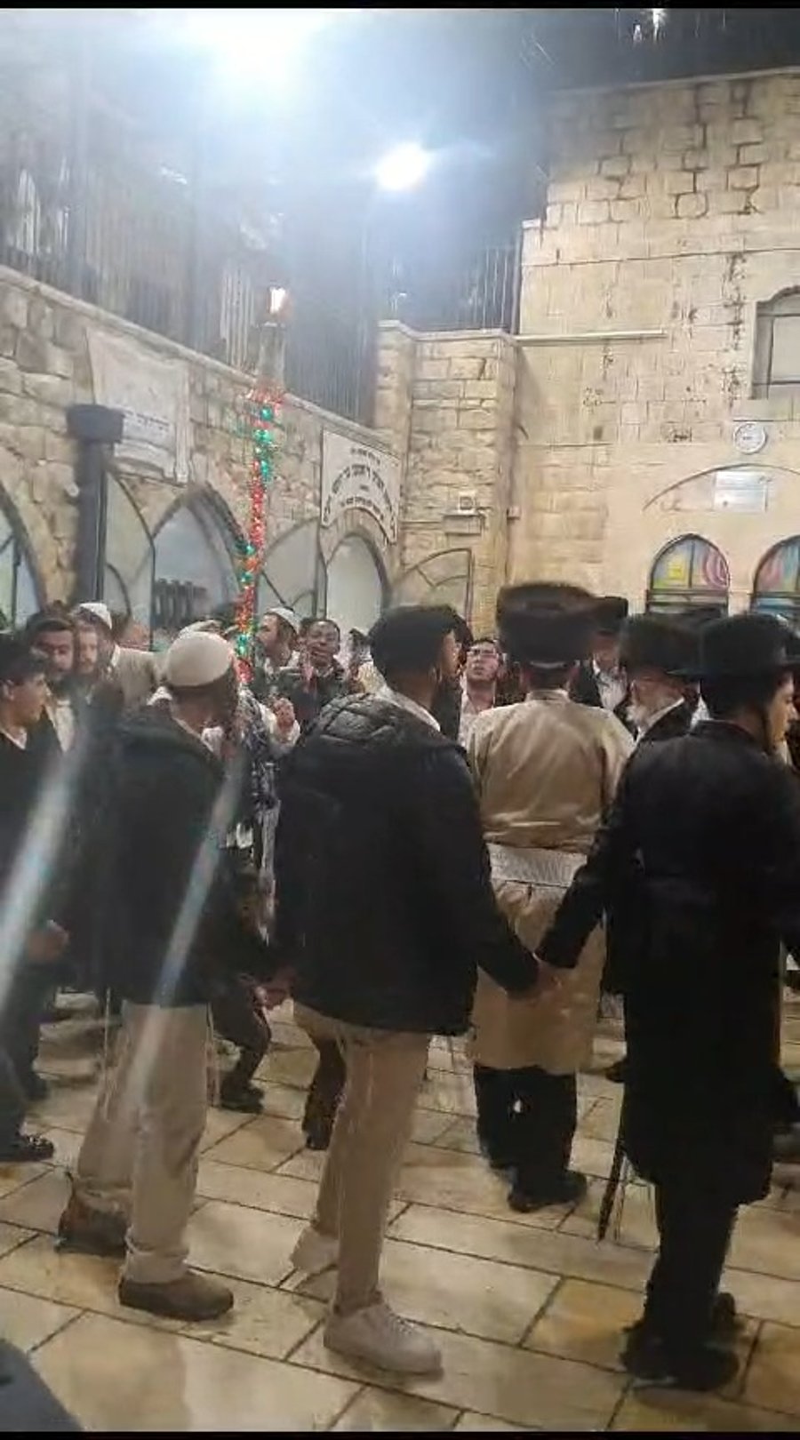 הערב במירון