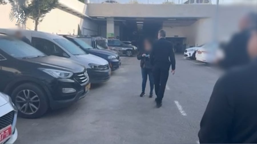 תיעוד מתחנת ראשל"צ של החזרת חלק מהרכבים 