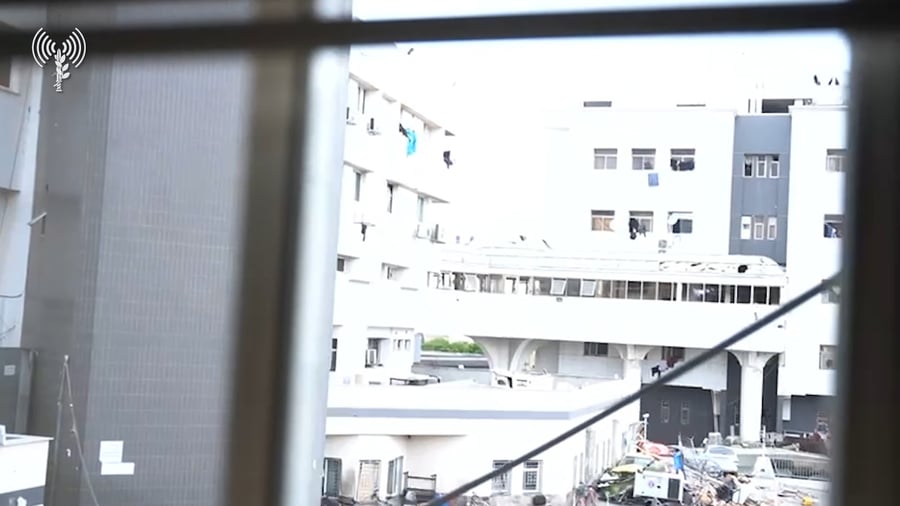 תיעוד תפיסת כספי טרור בתוך שטח בית החולים