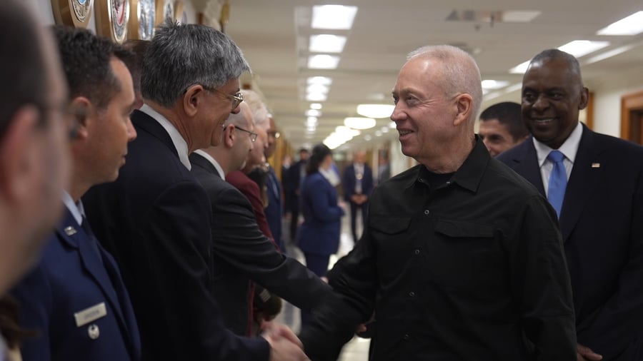 גלנט עם שר ההגנה בארה"ב